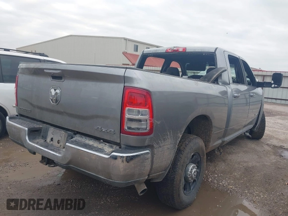 2022 Ram 2500 Big Horn with VIN 3C6UR5DJ6NG182451, listed as a IAAI auction lot 41237938 with 88,140 mi miles. Bid and sale history available at carsss.com. Image 4.