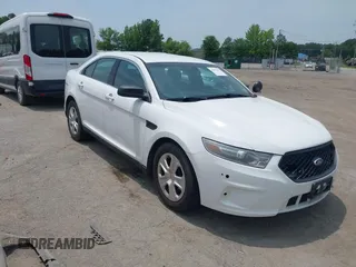 2014 Ford Police Interceptor z VIN 1FAHP2MK9EG124410, wystawiony jako IAAI lot #42437307 z przebiegiem 221 201 mil mil oraz . Historia ofert i sprzedaży dostępna na DreamBid. Obrazek 1.
