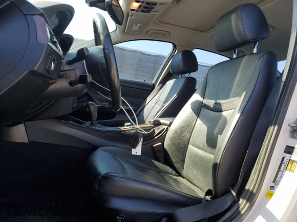 2009 BMW 3 Series 335i with VIN WBAPM73559E191995, listed as a Copart auction lot 48513075 with 150,056 mi miles and Salvage title. Bid and sale history available at DreamBid. Image 7.