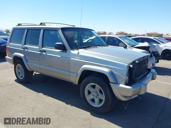 2000 Jeep Cherokee Classic with VIN 1J4FF58S5YL260331, listed as a IAAI auction lot 41584008 with 224,100 mi miles. Bid and sale history available at carsss.com. Image 1.