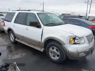 2004 Ford Expedition Eddie Bauer z VIN 1FMPU17L94LB18427, wystawiony jako IAAI lot #42206617 z przebiegiem 161 637 mil mil oraz . Historia ofert i sprzedaży dostępna na DreamBid. Obrazek 1.