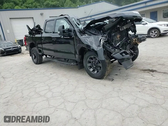 2024 Ford F-250 XL z VIN 1FT7W2BN7RED50176, wystawiony jako Copart lot #59091155 z przebiegiem Nie podano mil oraz Szkoda całkowita • Salvage title. Historia ofert i sprzedaży dostępna na DreamBid. Obrazek 12.