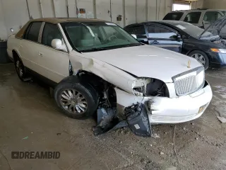 2004 Cadillac DeVille z VIN 1G6KD54Y44U229535, wystawiony jako Copart lot #57307835 z przebiegiem Nie podano mil oraz Szkoda całkowita • Salvage title. Historia ofert i sprzedaży dostępna na DreamBid. Obrazek 4.