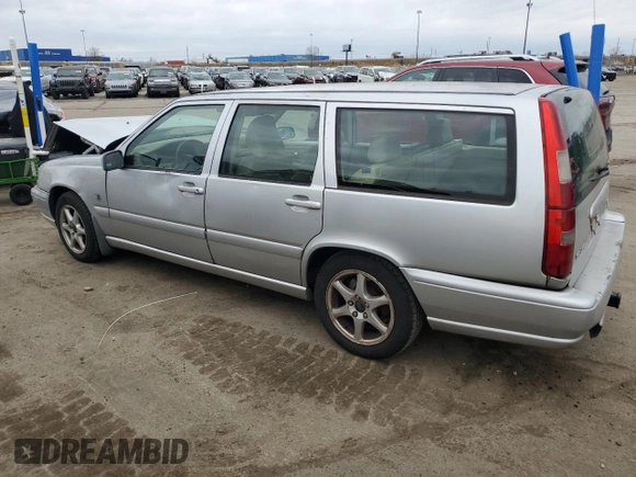 2000 Volvo V70 with VIN YV1LW61J8Y2703877, listed as a Copart auction lot 78783034 with 257,747 mi miles and Salvage Title. Bid and sale history available at carsss.com. Image 2.