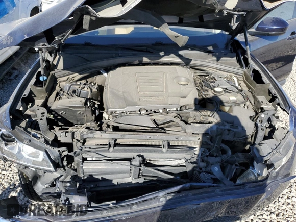 2018 Jaguar F-PACE 30t Premium with VIN SADCJ2GX4JA292339, listed as a Copart auction lot 45760784 with 58,768 mi miles and Salvage Title. Bid and sale history available at carsss.com. Image 11.