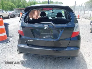 2010 Honda Fit Sport с VIN JHMGE8H47AC004261, выставлен на аукционе IAAI как лот 42326565 с пробегом 128 717 миль миль и . История ставок и продаж доступна на DreamBid. Изображение 16.