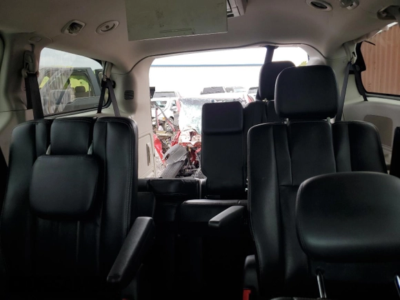 2014 Chrysler Town & Country Touring with VIN 2C4RC1BG2ER197894, listed as a Copart auction lot 69937954 with 142,948 mi miles and Salvage Title. Bid and sale history available at DreamBid. Image 10.