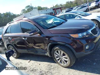 2011 Kia Sorento EX with VIN 5XYKU3A12BG089184, listed as a IAAI auction lot 41145941 with 111,597 mi miles. Bid and sale history available at carsss.com. Image 13.