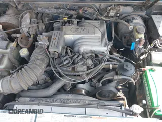 1997 Ford Explorer XLT z VIN 1FMDU35P3VZB23593, wystawiony jako IAAI lot #42809252 z przebiegiem 158 651 mil mil oraz . Historia ofert i sprzedaży dostępna na DreamBid. Obrazek 10.