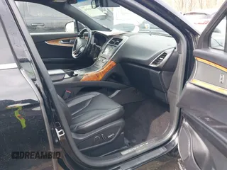 2017 Lincoln MKX Reserve с VIN 2LMPJ8LR3HBL14806, выставлен на аукционе IAAI как лот 41846846 с пробегом 131 477 миль миль и . История ставок и продаж доступна на DreamBid. Изображение 5.