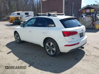2020 Audi Q5 Premium with VIN WA1ANAFY7L2111477, listed as a IAAI auction lot 42083776 with 75,437 mi miles and . Bid and sale history available at DreamBid. Image 3.