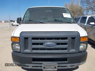 2013 Ford Econoline Passenger XL z VIN 1FBSS3BL8DDA63474, wystawiony jako IAAI lot #41804848 z przebiegiem 61 349 mil mil oraz . Historia ofert i sprzedaży dostępna na DreamBid. Obrazek 12.
