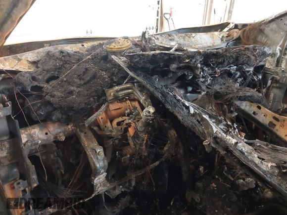 2019 Kia Sorento L z VIN 5XYPG4A37KG555955, wystawiony jako IAAI lot #42009824 z przebiegiem Nie podano mil oraz . Historia ofert i sprzedaży dostępna na DreamBid. Obrazek 7.