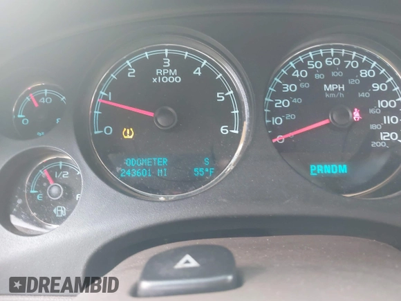 2011 Chevrolet Suburban LT with VIN 1GNSCJE03BR381301, listed as a IAAI auction lot 41412636 with 243,601 mi miles. Bid and sale history available at carsss.com. Image 7.