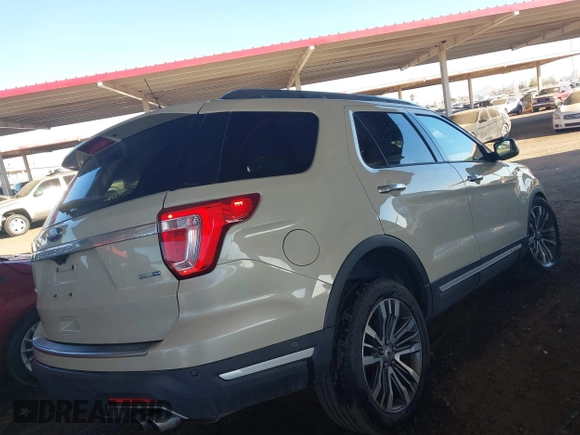 2018 Ford Explorer Platinum with VIN 1FM5K8HTXJGA36148, listed as a IAAI auction lot 41633231 with 82,383 mi miles and . Bid and sale history available at carsss.com. Image 4.