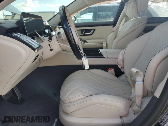 2024 Mercedes-Benz S 580e with VIN W1K6G6KB9RA287889, listed as a Copart auction lot 79701824 with 165 mi miles and Salvage Title. Bid and sale history available at DreamBid. Image 7.