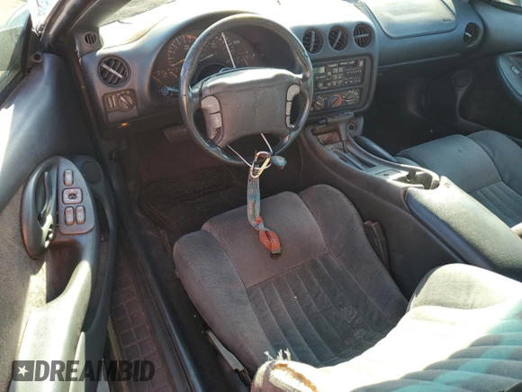 1994 Pontiac Firebird Firebird z VIN 2G2FS22S6R2226302, wystawiony jako Copart lot #46945885 z przebiegiem 179 987 mil mil oraz Szkoda całkowita • Salvage title. Historia ofert i sprzedaży dostępna na DreamBid. Obrazek 8.