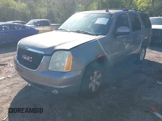 2007 GMC Yukon SLT with VIN 1GKFC13J57J103418, listed as a IAAI auction lot 41955682 with 318,338 mi miles. Bid and sale history available at carsss.com. Image 2.