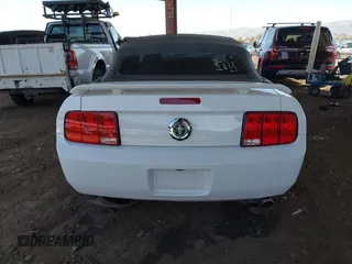 2007 Ford Mustang Deluxe with VIN 1ZVFT84N475280618, listed as a IAAI auction lot 41739867 with 194,934 mi miles and . Bid and sale history available at carsss.com. Image 16.