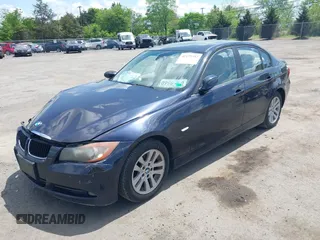 2007 BMW 3 Series 328i with VIN WBAVA33577KX82272, listed as a IAAI auction lot 42175352 with 194,774 mi miles and . Bid and sale history available at DreamBid. Image 17.