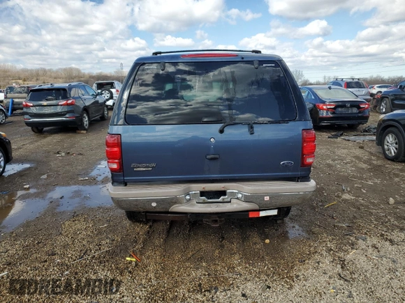 1999 Ford Expedition XLT z VIN 1FMPU18L5XLB51556, wystawiony jako Copart lot #49698855 z przebiegiem 194 898 mil mil oraz Szkoda całkowita • Salvage title. Historia ofert i sprzedaży dostępna na DreamBid. Obrazek 6.