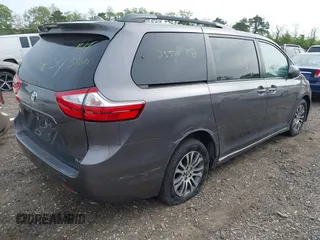 2019 Toyota Sienna XLE Auto Access Seat z VIN 5TDYZ3DC2KS976344, wystawiony jako IAAI lot #42250671 z przebiegiem Nie podano mil oraz . Historia ofert i sprzedaży dostępna na DreamBid. Obrazek 4.