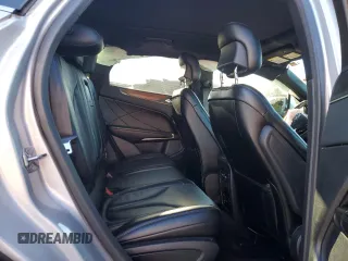 2019 Lincoln MKC Reserve with VIN 5LMCJ3D94KUL09107, listed as a Copart auction lot 82624854 with 27,502 mi miles and Salvage title. Bid and sale history available at DreamBid. Image 11.