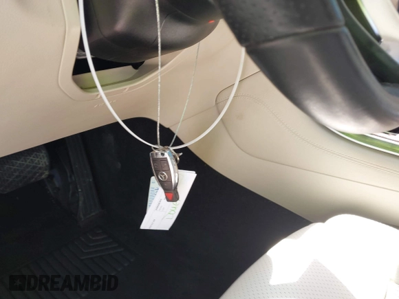 2019 Mercedes-Benz GLC 300 with VIN WDC0G4JB2KV183985, listed as a IAAI auction lot 42004134 with Not provided miles and . Bid and sale history available at DreamBid. Image 11.