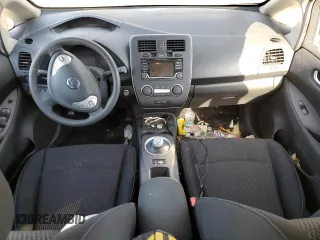 2017 Nissan LEAF S with VIN 1N4BZ0CP3HC303006, listed as a Copart auction lot 70925664 with 0 mi miles and Clean Title. Bid and sale history available at carsss.com. Image 8.