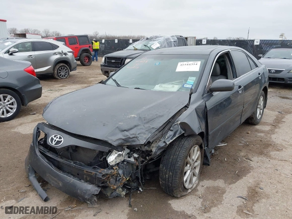 2011 Toyota Camry LE with VIN 4T1BK3EK4BU613731, listed as a IAAI auction lot 41544354 with 172,822 mi miles. Bid and sale history available at carsss.com. Image 2.