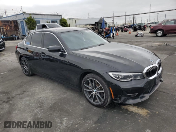 2020 BMW 3 Series 330i z VIN 3MW5R1J04L8B11688, wystawiony jako Copart lot #55355505 z przebiegiem 87 498 mil mil oraz Szkoda całkowita • Salvage title. Historia ofert i sprzedaży dostępna na DreamBid. Obrazek 4.