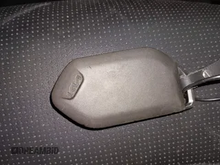 2024 Kia Sorento S z VIN 5XYRLDJC9RG261052, wystawiony jako IAAI lot #42282236 z przebiegiem 23 620 mil mil oraz . Historia ofert i sprzedaży dostępna na DreamBid. Obrazek 11.