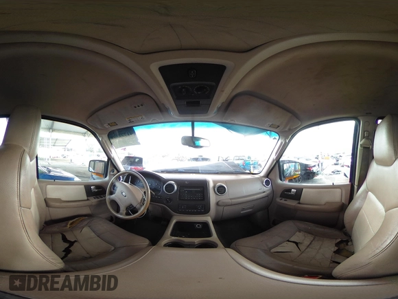 2004 Ford Expedition Eddie Bauer с VIN 1FMFU18L64LA20952, выставлен на аукционе IAAI как лот 41777399 с пробегом 253 488 миль миль и . История ставок и продаж доступна на DreamBid. Изображение 18.