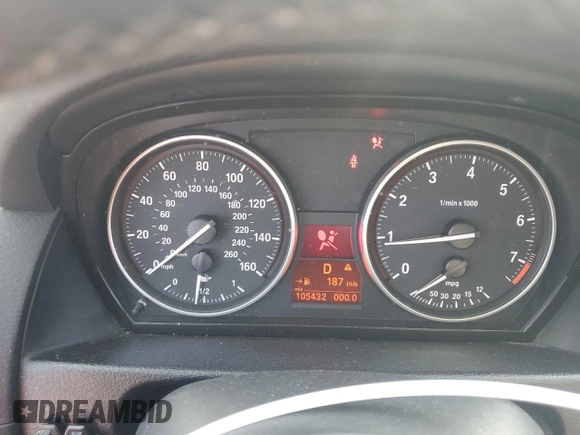 2015 BMW X1 sDrive28i with VIN WBAVM1C51FVZ94111, listed as a Copart auction lot 46981235 with 105,432 mi miles and Salvage Title. Bid and sale history available at carsss.com. Image 9.