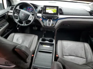 2020 Honda Odyssey Touring with VIN 5FNRL6H88LB500070, listed as a Copart auction lot 81352524 with 64,444 mi miles and Salvage Title. Bid and sale history available at DreamBid. Image 8.