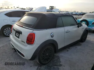 2017 MINI Convertible Cooper S with VIN WMWWG9C31H3A92830, listed as a Copart auction lot 76291984 with 0 mi miles and Salvage Title. Bid and sale history available at carsss.com. Image 3.