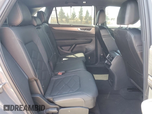 2024 Volkswagen Atlas SE with VIN 1V2JE2CA1RC229108, listed as a Copart auction lot 52820435 with 14,426 mi miles and Salvage title. Bid and sale history available at DreamBid. Image 11.