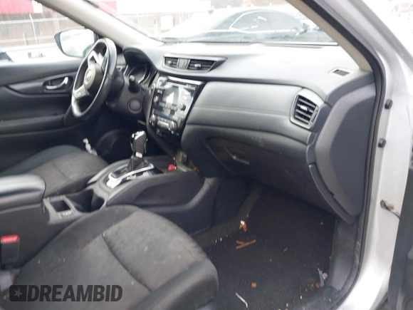 2017 Nissan Rogue SV with VIN 5N1AT2MT6HC824702, listed as a IAAI auction lot 41683571 with 138,860 mi miles. Bid and sale history available at carsss.com. Image 5.