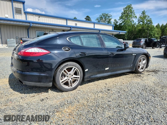 2012 Porsche Panamera z VIN WP0AA2A79CL017990, wystawiony jako Copart lot #60265235 z przebiegiem 60 679 mil mil oraz Szkoda całkowita • Salvage title. Historia ofert i sprzedaży dostępna na DreamBid. Obrazek 3.
