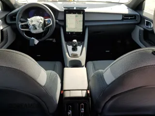 2024 Polestar 2 z VIN YSMFE3KA5RL237277, wystawiony jako Copart lot #83460924 z przebiegiem 4121 mil mil oraz Szkody całkowita. Historia ofert i sprzedaży dostępna na DreamBid. Obrazek 8.