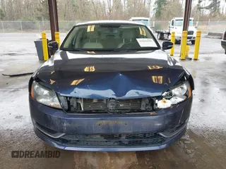 2014 Volkswagen Passat S с VIN 1VWAP7A32EC017712, выставлен на аукционе IAAI как лот 41846586 с пробегом 70 387 миль миль и . История ставок и продаж доступна на DreamBid. Изображение 13.