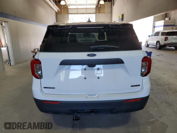 2020 Ford Police Interceptor Utility z VIN 1FM5K8AB1LGC70327, wystawiony jako Copart lot #50957985 z przebiegiem 62 414 mil mil oraz Szkoda całkowita • Salvage title. Historia ofert i sprzedaży dostępna na DreamBid. Obrazek 6.