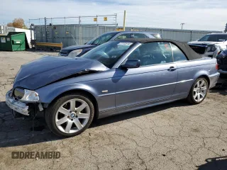 2003 BMW 3 Series 325Ci with VIN WBABS334X3PG92542, listed as a Copart auction lot 77772514 with 72,709 mi miles and Salvage Title. Bid and sale history available at carsss.com. Image 1.
