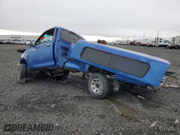 1994 Toyota T100 z VIN JT4VD20A0R0011799, wystawiony jako Copart lot #46150095 z przebiegiem 186 722 mil mil oraz Szkoda całkowita • Salvage title. Historia ofert i sprzedaży dostępna na DreamBid. Obrazek 2.
