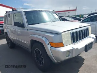 2006 Jeep Commander Limited z VIN 1J8HG58236C164893, wystawiony jako IAAI lot #42644772 z przebiegiem 182 526 mil mil oraz . Historia ofert i sprzedaży dostępna na DreamBid. Obrazek 1.