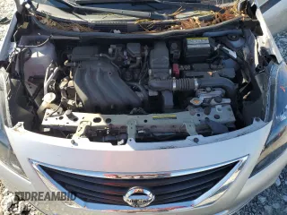 2013 Nissan Versa S Plus z VIN 3N1CN7AP3DL878245, wystawiony jako Copart lot #42694715 z przebiegiem 160 571 mil mil oraz Szkoda całkowita • Salvage title. Historia ofert i sprzedaży dostępna na DreamBid. Obrazek 11.