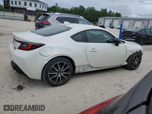 2022 Toyota GR86 with VIN JF1ZNBB15N9756426, listed as a Copart auction lot 64004524 with 47,853 mi miles and Salvage Title. Bid and sale history available at carsss.com. Image 3.