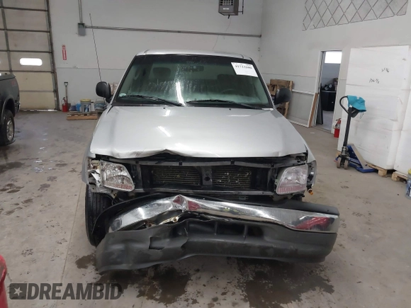 2002 Ford F-150 XL with VIN 1FTRX17W52NB23883, listed as a IAAI auction lot 41721680 with 144,115 mi miles. Bid and sale history available at carsss.com. Image 12.