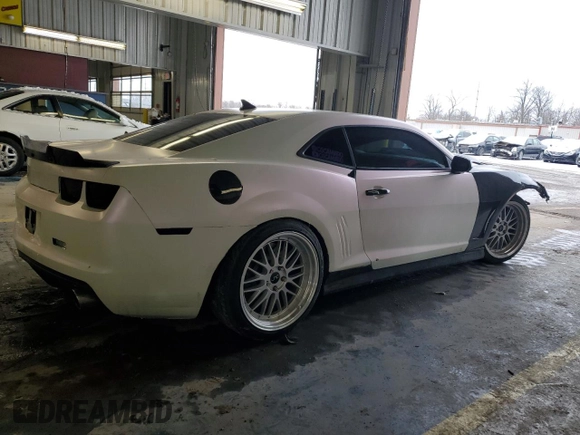 2010 Chevrolet Camaro 2SS with VIN 2G1FK1EJ1A9118733, listed as a Copart auction lot 45145235 with 91,083 mi miles and Salvage title. Bid and sale history available at DreamBid. Image 3.