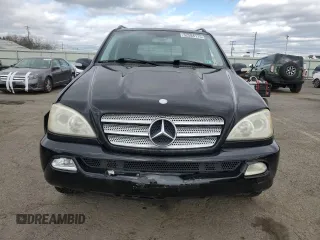 2005 Mercedes-Benz M 350 with VIN 4JGAB57E95A556723, listed as a Copart auction lot 52584115 with 232,283 mi miles and Salvage title. Bid and sale history available at DreamBid. Image 5.